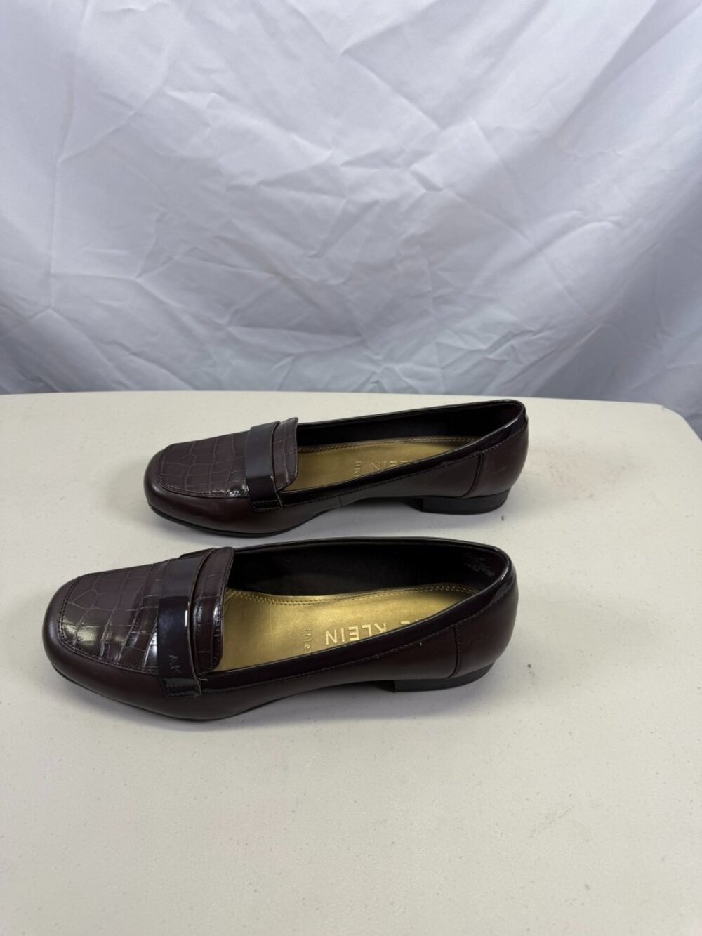 Anne Klein IFlex Loafers Brown Crocodile Print Slip On Shoes Women's Size 11